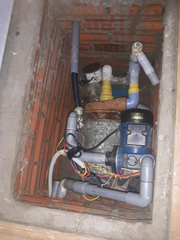 Tại sao máy bơm nước bị cháy